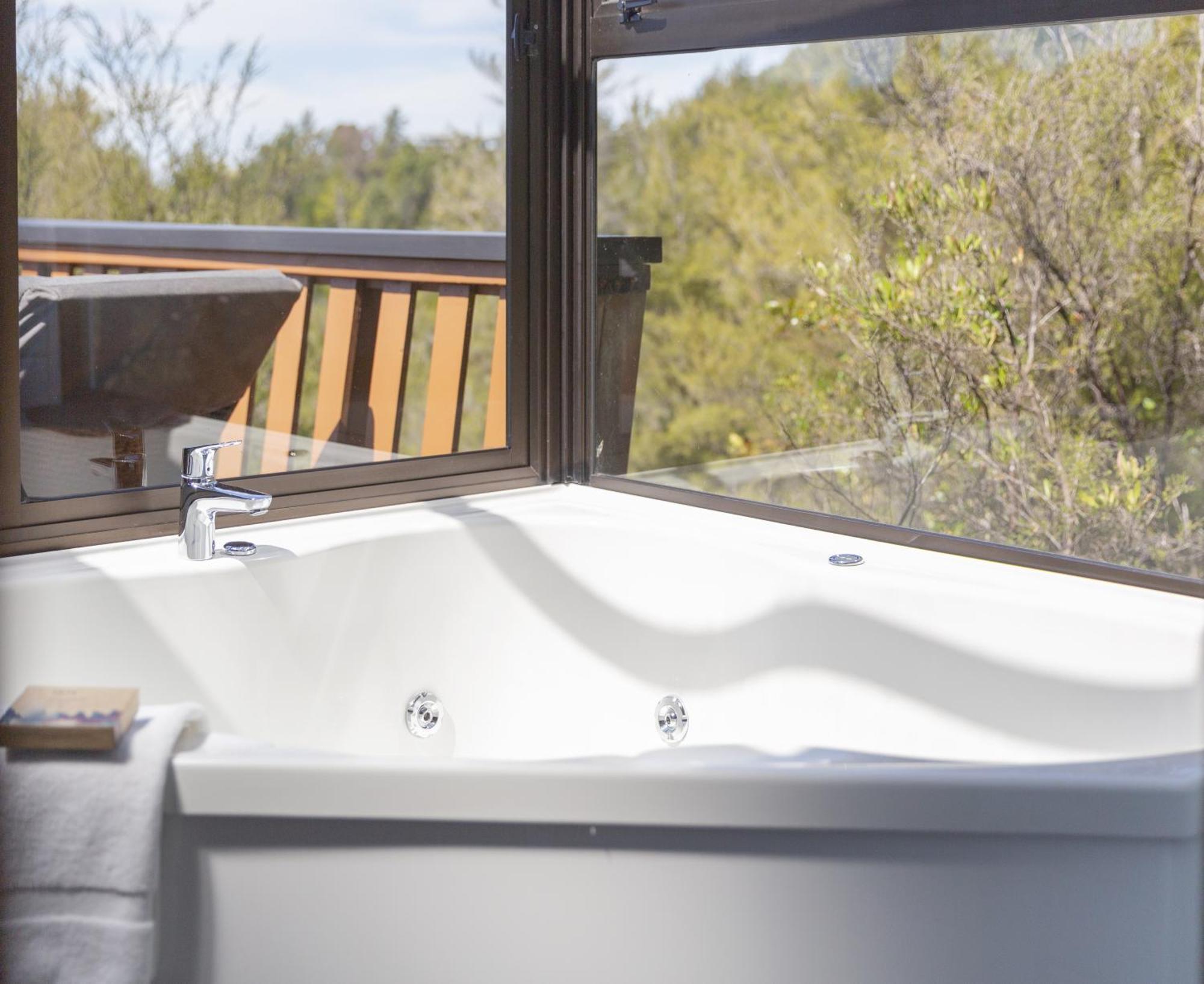 Kimi Ora Eco Resort Kaiteriteri Bagian luar foto